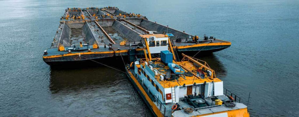 Innovations in Barge Transloading Equipment: Enhancing Port Operations